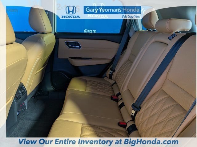 Used 2023 Nissan Rogue Platinum w/ Platinum Premium Package FWD image 18