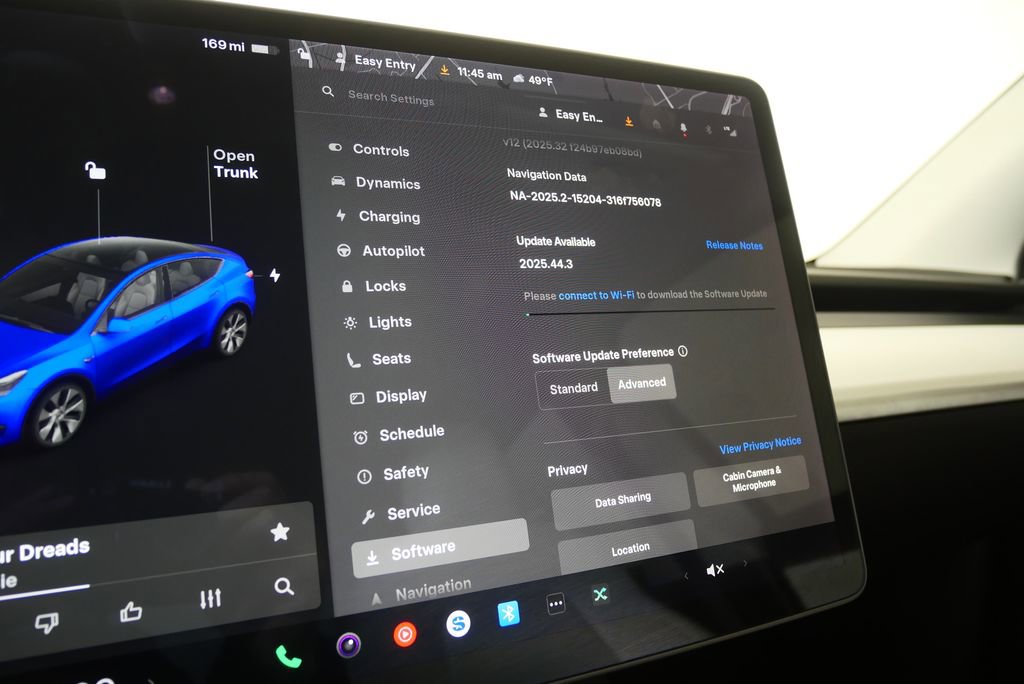 Used 2021 Tesla Model Y Long Range image 24
