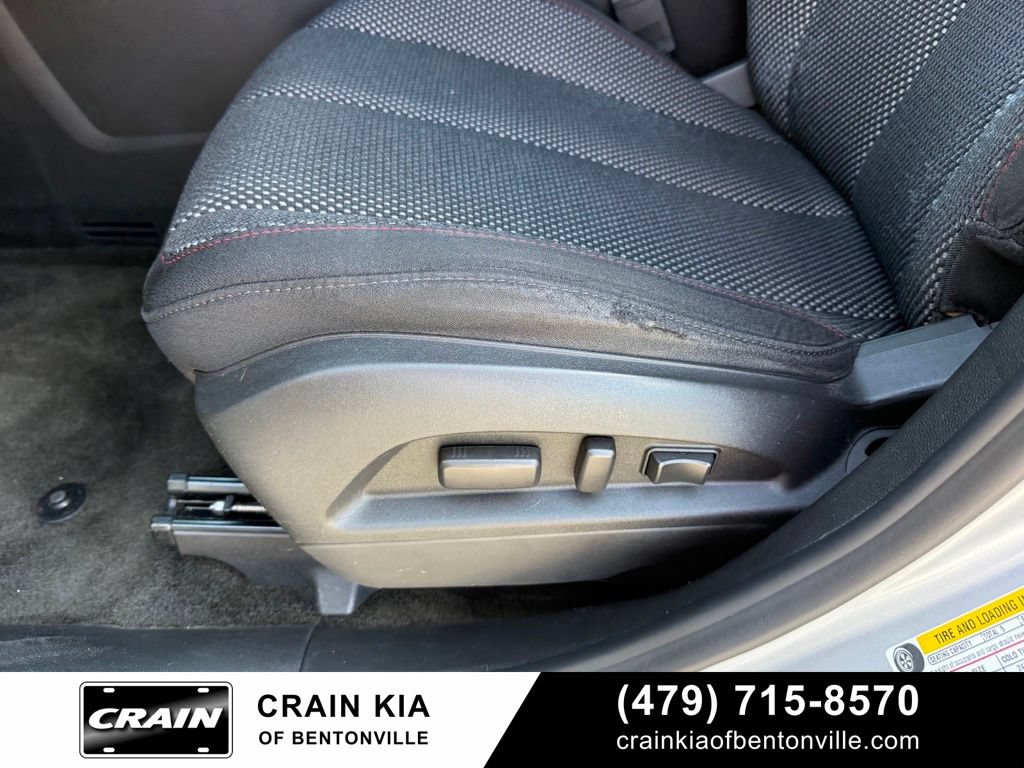 Used 2017 GMC Terrain SLE w/ Convenience Package FWD image 11