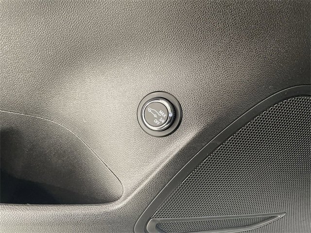 Certified 2023 Buick Envision Essence w/ Sport Touring Package image 24