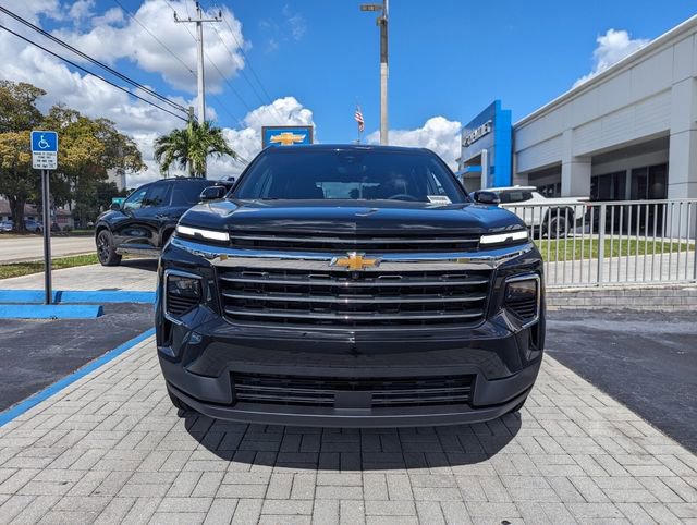 New 2026 Chevrolet Traverse LT w/ Driver Confidence Package FWD image 3