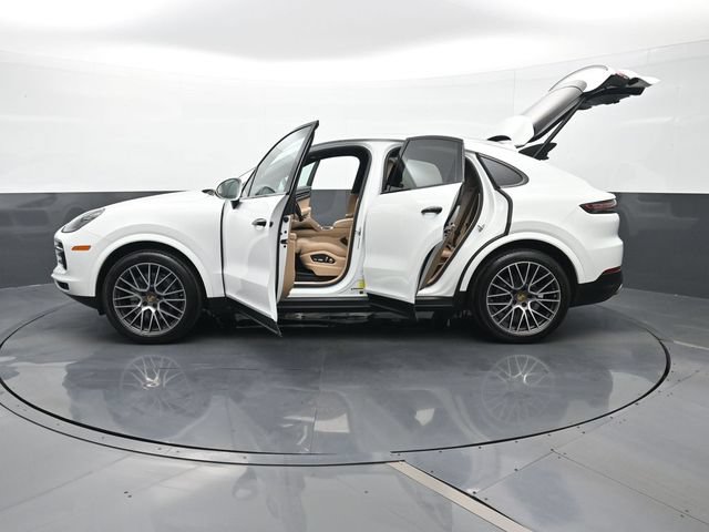 Certified 2021 Porsche Cayenne Coupe AWD/4WD image 30