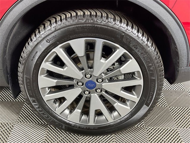 Used 2022 Ford Escape Titanium w/ Class II Trailer Tow Package image 33