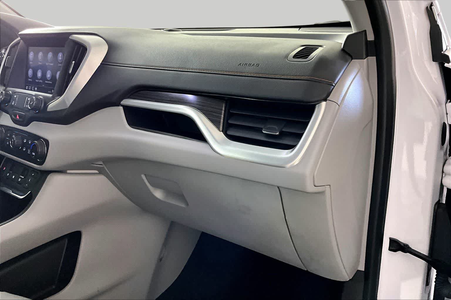 Used 2021 GMC Terrain SLT FWD image 18