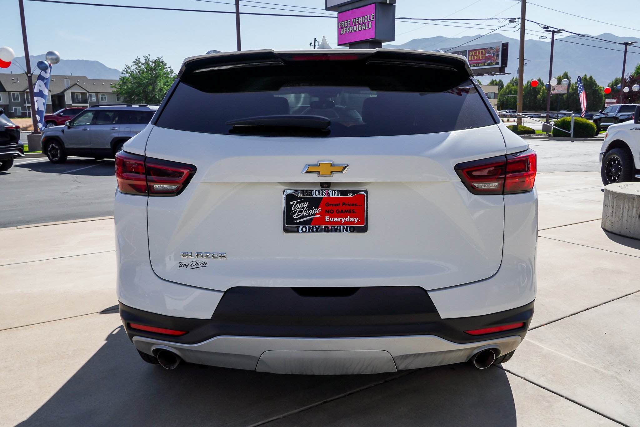 Used 2023 Chevrolet Blazer LT FWD image 7