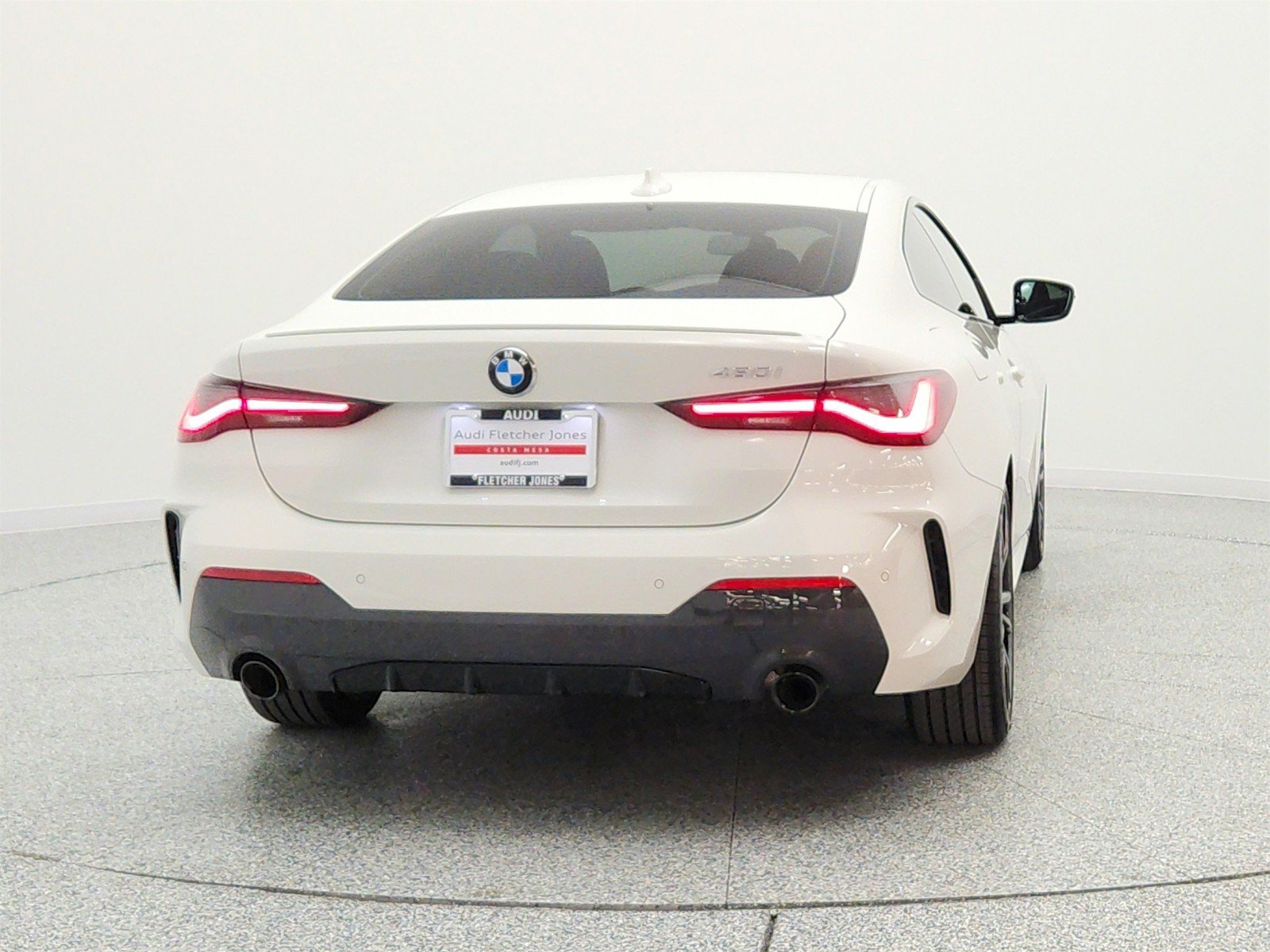 Used 2023 BMW 430i Coupe w/ M Sport Package RWD image 6