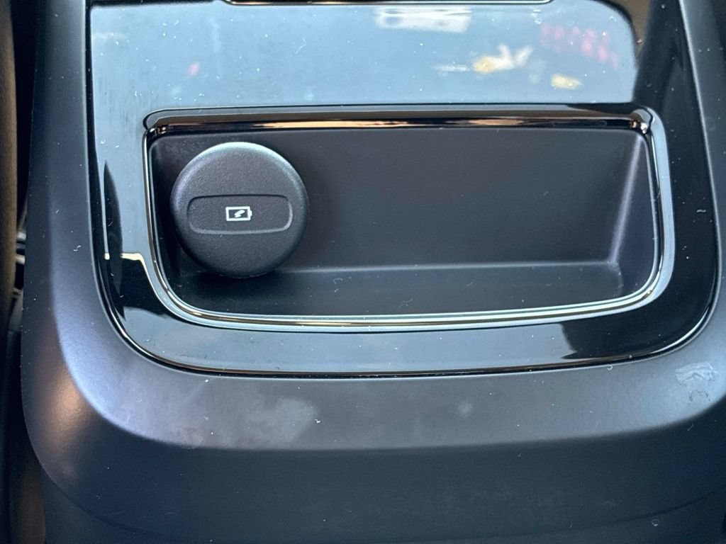 Used 2023 Volvo S60 T8 Plus AWD/4WD image 24