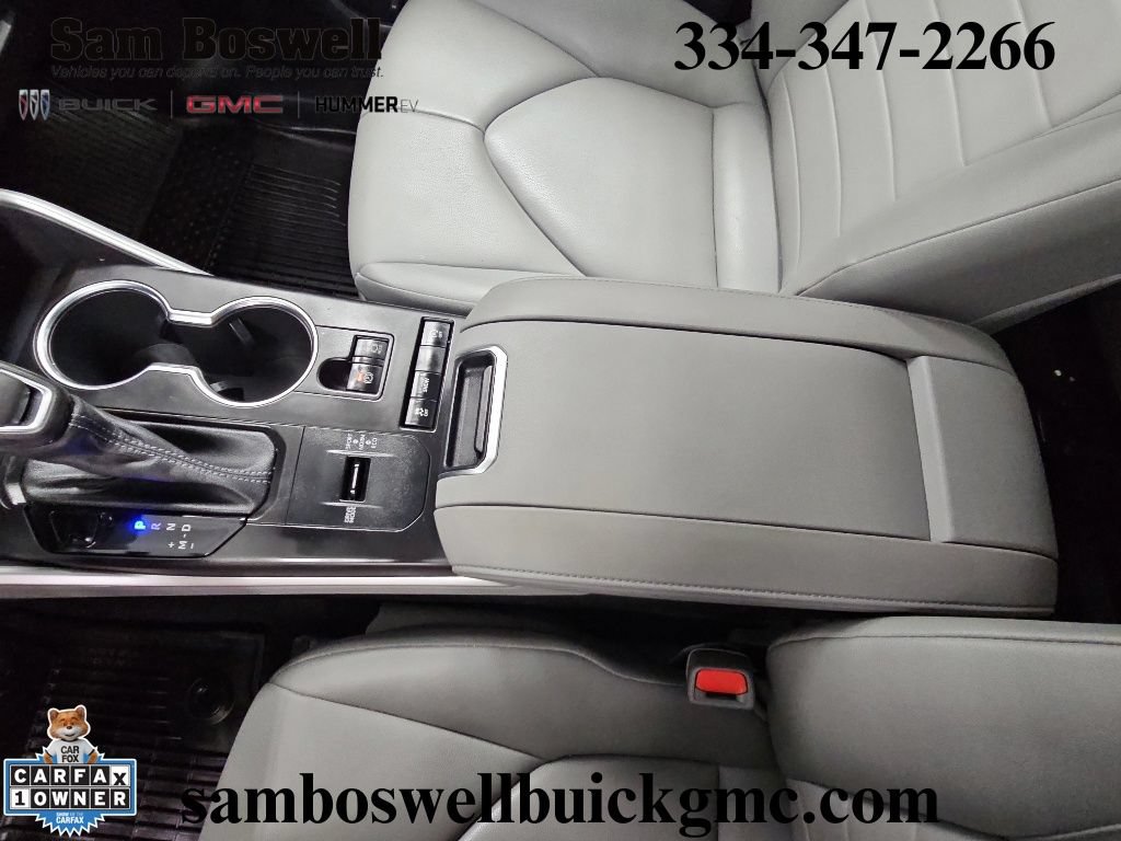 Used 2022 Toyota Highlander XLE FWD image 19