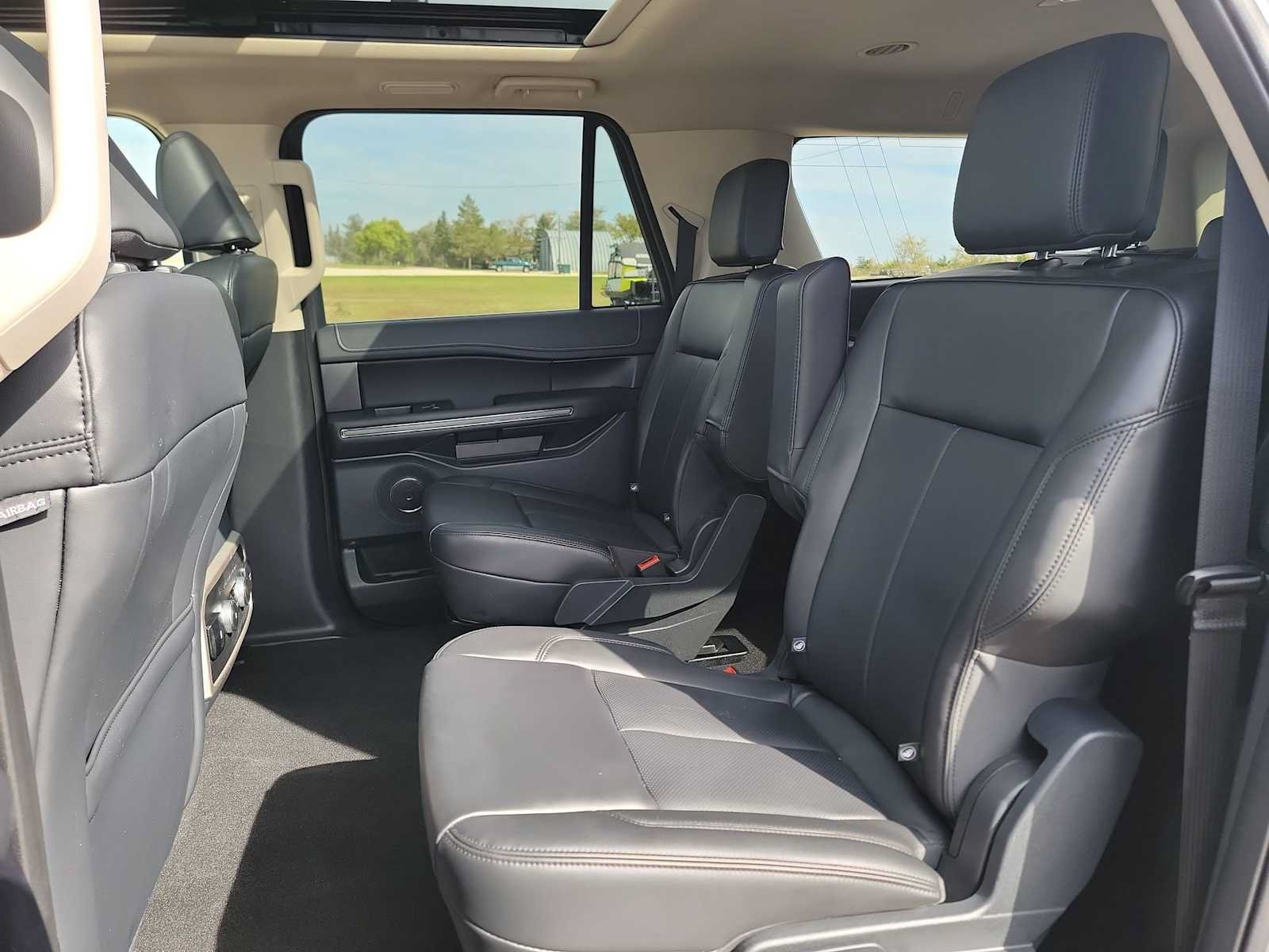 Used 2024 Ford Expedition Max XLT AWD/4WD image 23