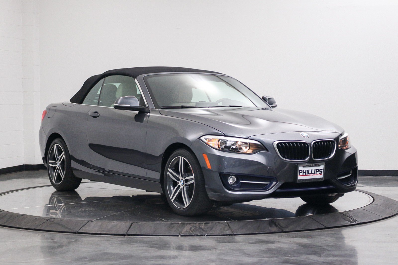Used 2017 BMW 230i Convertible RWD image 12