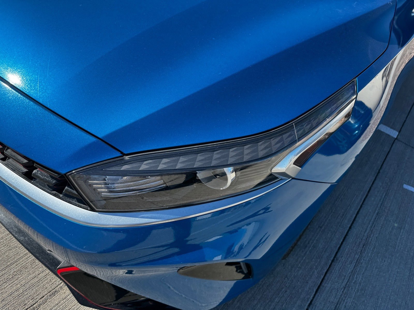 Certified 2024 Kia Forte GT-Line image 6