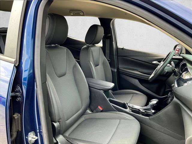 Used 2023 Buick Encore GX Select w/ Safety Package II FWD image 9