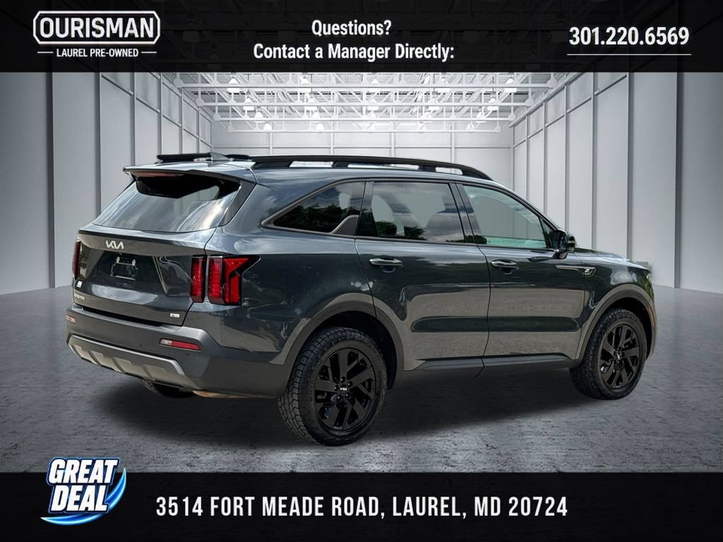 Used 2023 Kia Sorento S w/ Panoramic Sunroof Package AWD/4WD image 3
