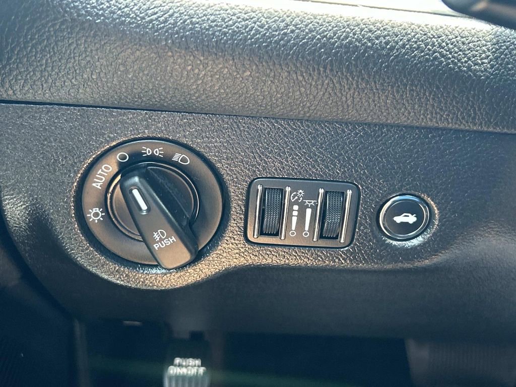 Used 2022 Dodge Challenger GT RWD image 26