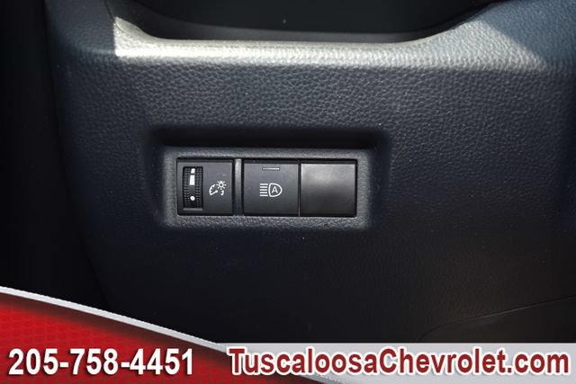 Used 2023 Toyota RAV4 XLE FWD image 39