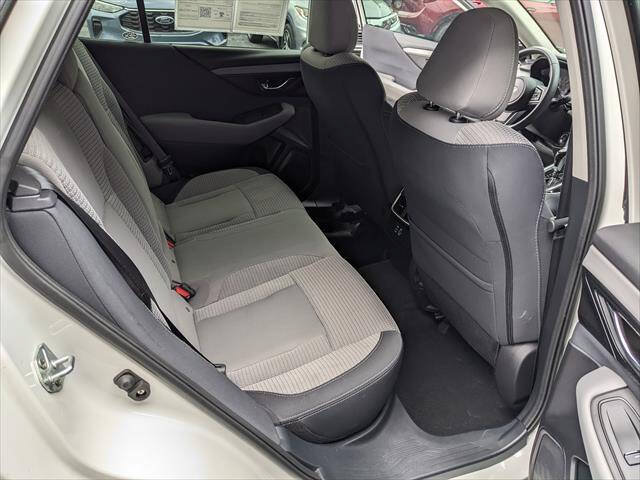 Used 2023 Subaru Outback Premium AWD/4WD image 17