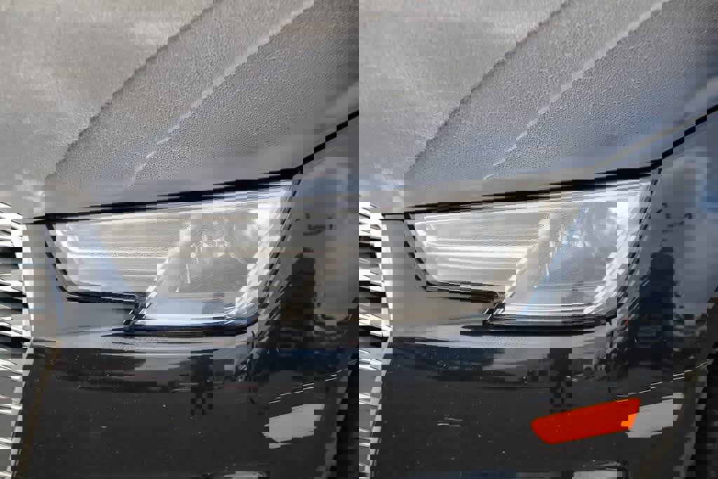 Used 2018 Audi A4 2.0T Ultra Premium w/ 18" Wheel Package image 33