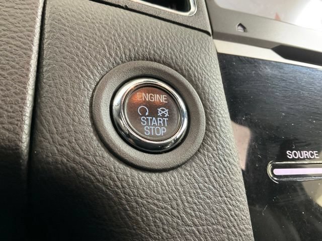Used 2017 Ford Taurus Limited AWD/4WD image 14