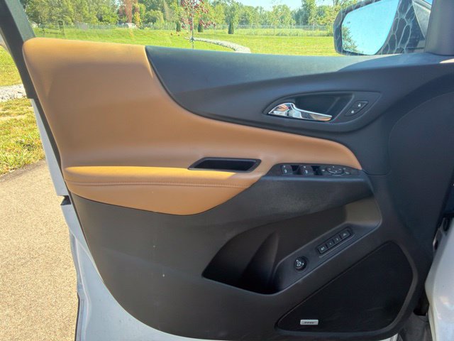 Used 2019 Chevrolet Equinox Premier FWD image 23