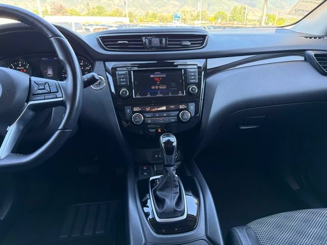 Used 2022 Nissan Rogue Sport SV w/ Technology Package AWD/4WD image 26