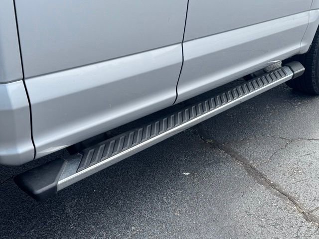 Used 2018 Ford F150 XLT w/ Equipment Group 302A Luxury AWD/4WD image 7