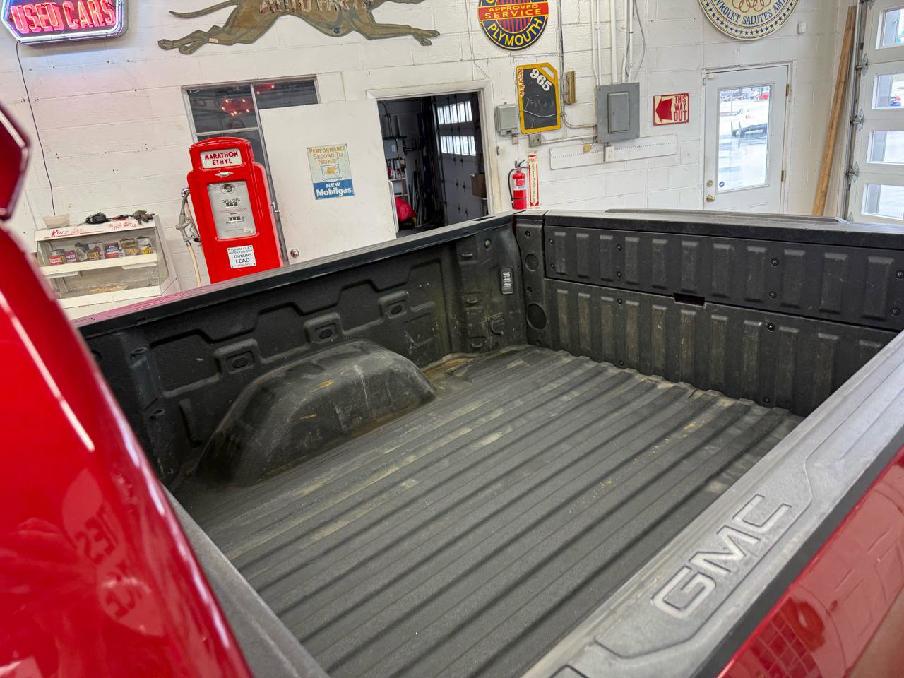 Used 2019 GMC Sierra 1500 SLT w/ SLT Premium Plus Package image 21