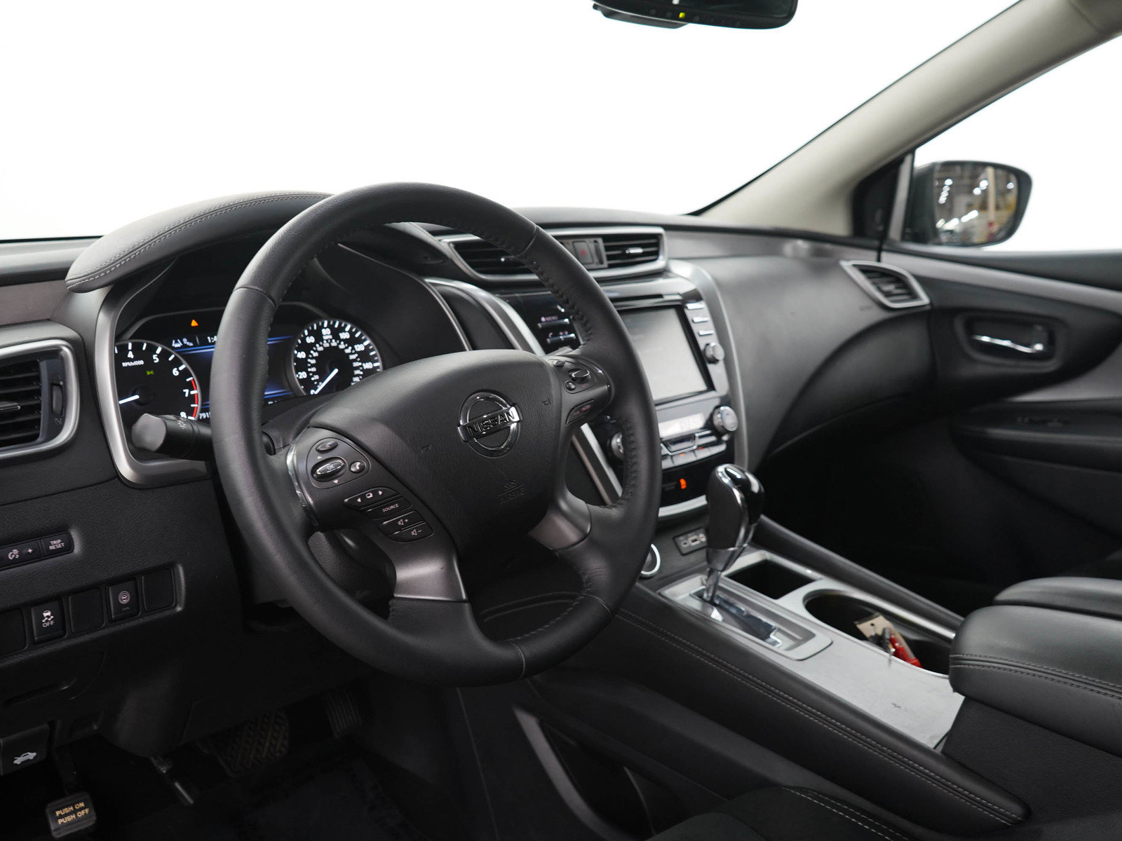 Used 2020 Nissan Murano SV AWD/4WD image 23