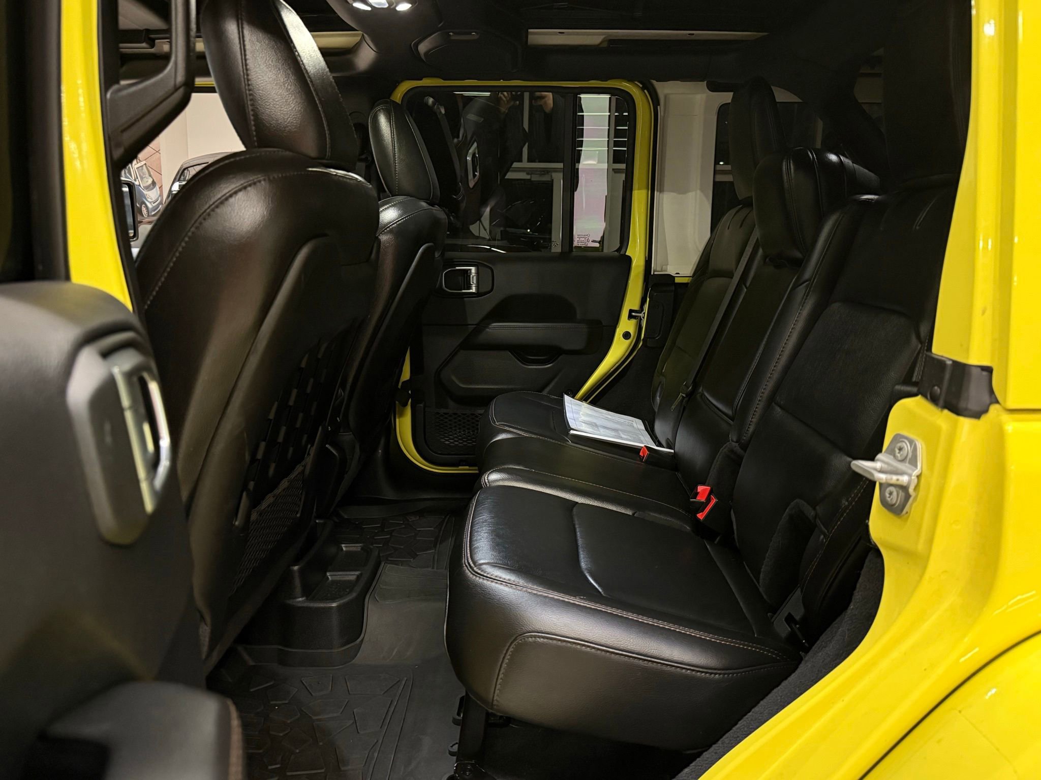 Used 2022 Jeep Wrangler Unlimited Rubicon w/ Trailer Tow Package image 29