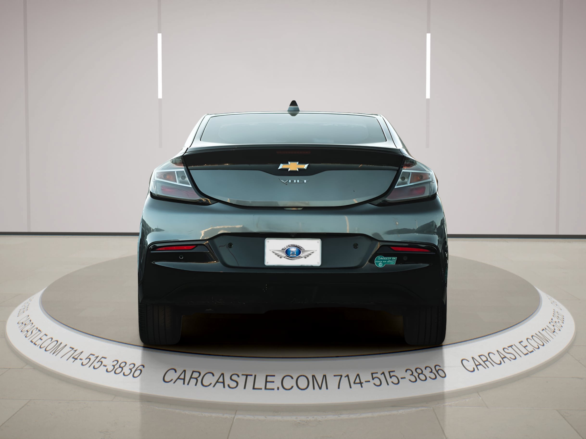 Used 2016 Chevrolet Volt Premier w/ Driver Confidence Package FWD image 3