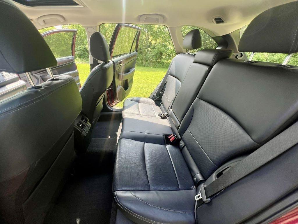 Used 2017 Subaru Outback 3.6R Limited AWD/4WD image 12