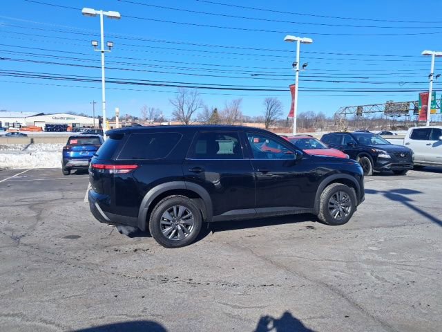 Certified 2024 Nissan Pathfinder S image 5