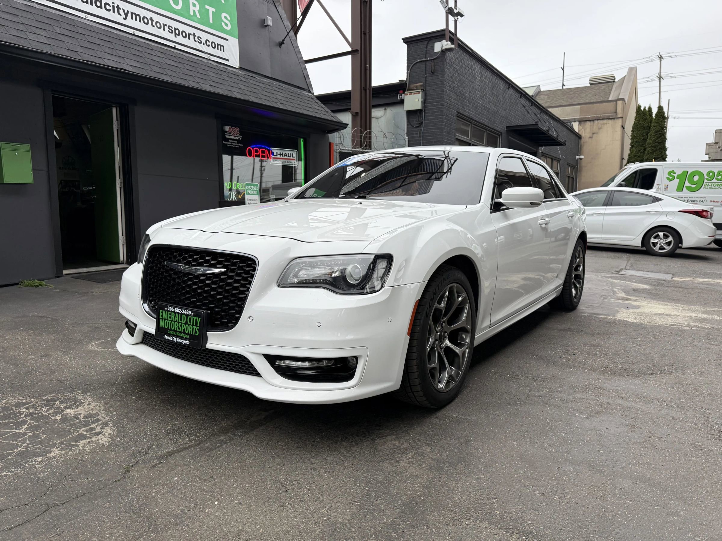 Used 2018 Chrysler 300 S w/ 300S Premium Group image 1