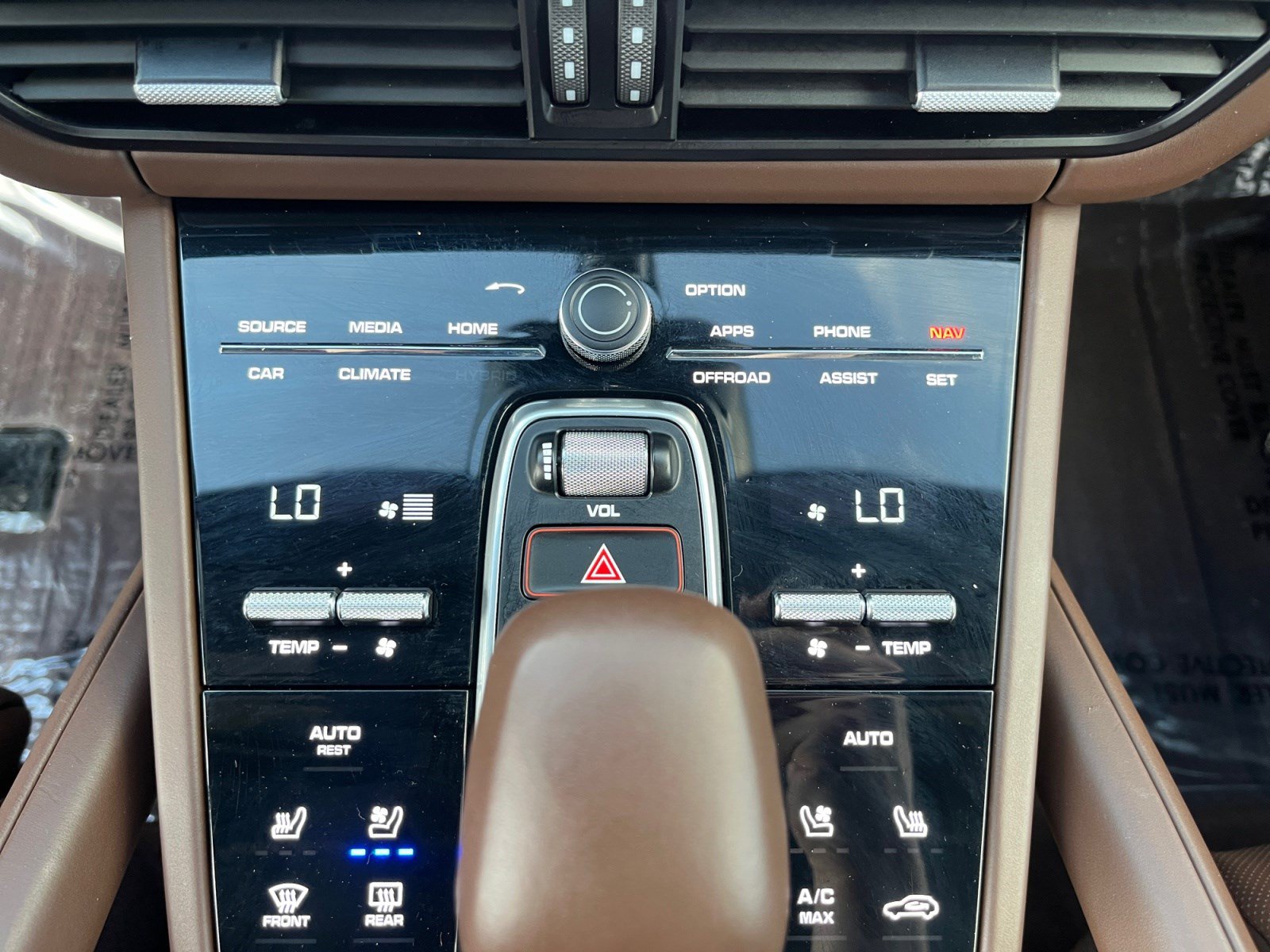 Used 2022 Porsche Cayenne E-Hybrid AWD/4WD image 22