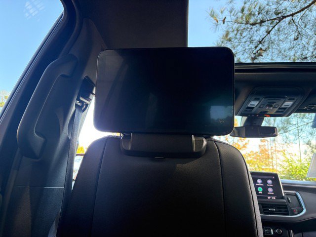 Used 2021 Chevrolet Tahoe RST w/ Luxury Package RWD image 17
