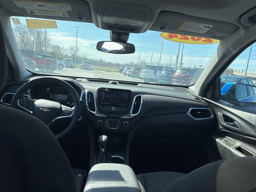 Used 2024 Chevrolet Equinox LT image 19