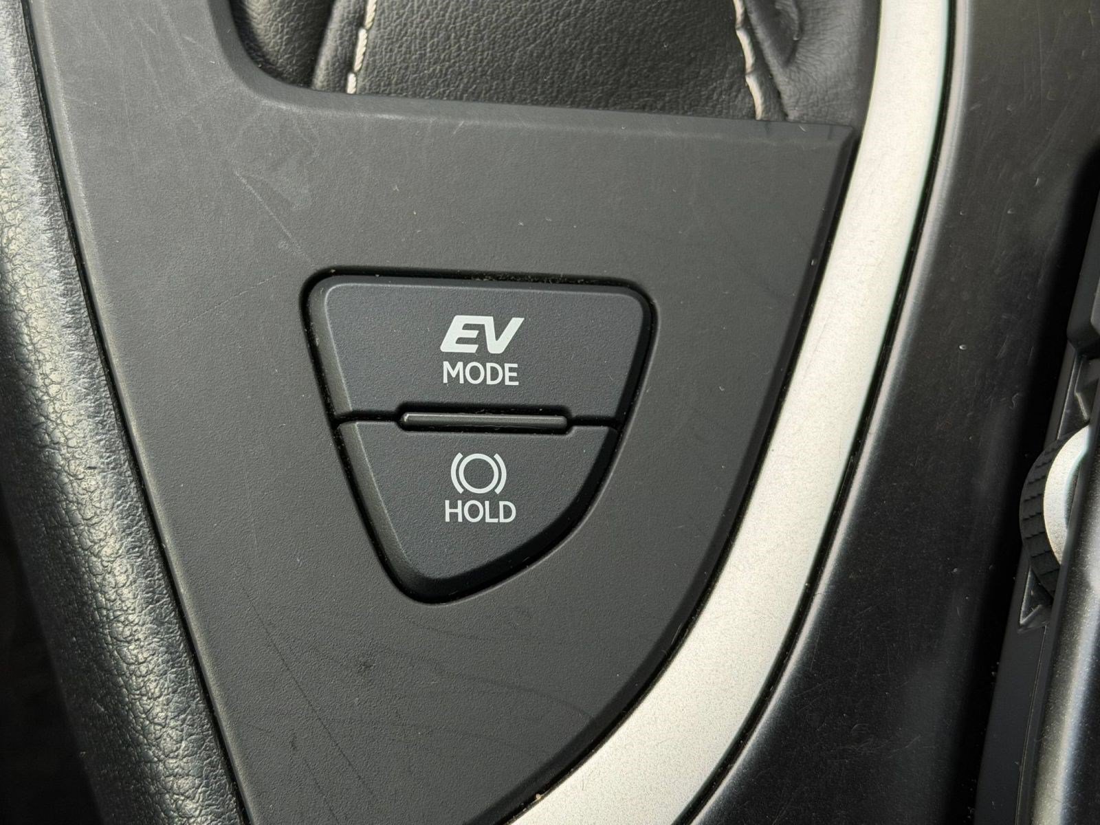 Certified 2021 Lexus UX 250h w/ Premium Package AWD/4WD image 23