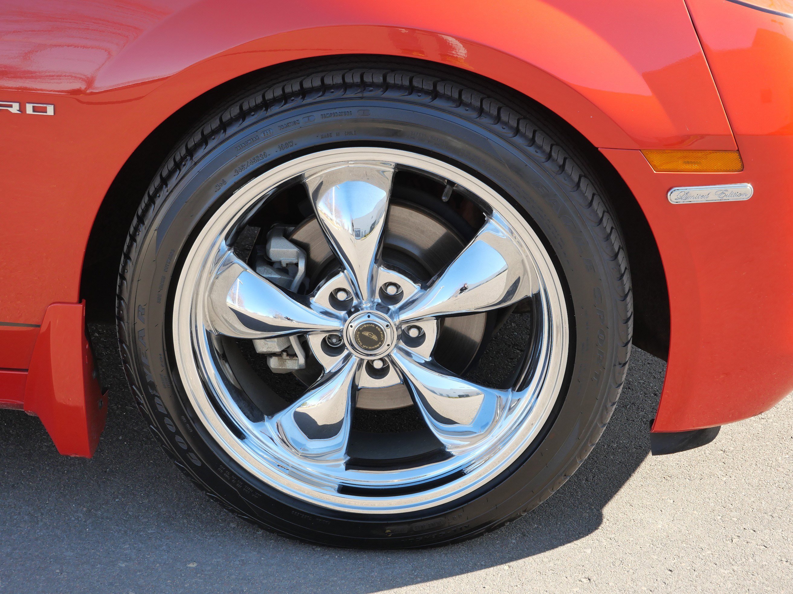 Used 2012 Chevrolet Camaro LS RWD image 15