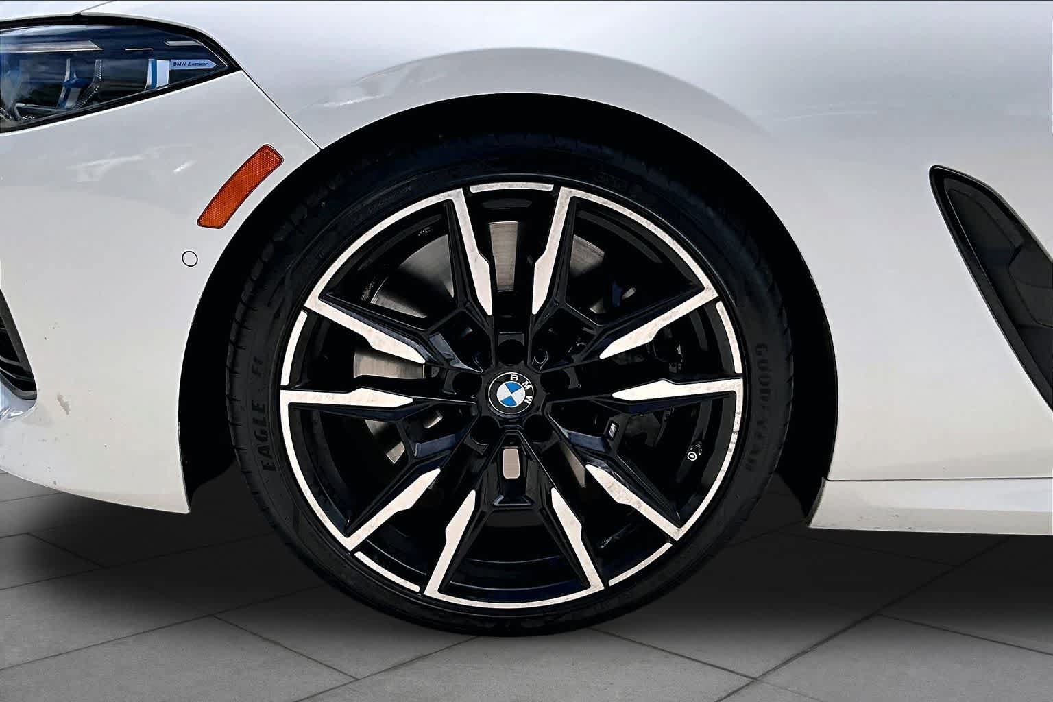 Used 2023 BMW M850i xDrive Convertible w/ M Sport Professional Package AWD/4WD image 11