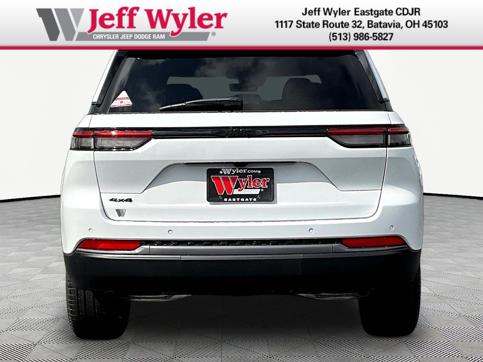 New 2026 Jeep Grand Cherokee Limited w/ Limited Altitude Package AWD/4WD image 5