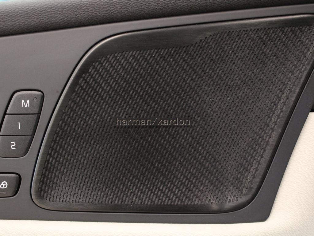 Used 2021 Volvo XC60 T5 Inscription w/ Protection Package Premier FWD image 13