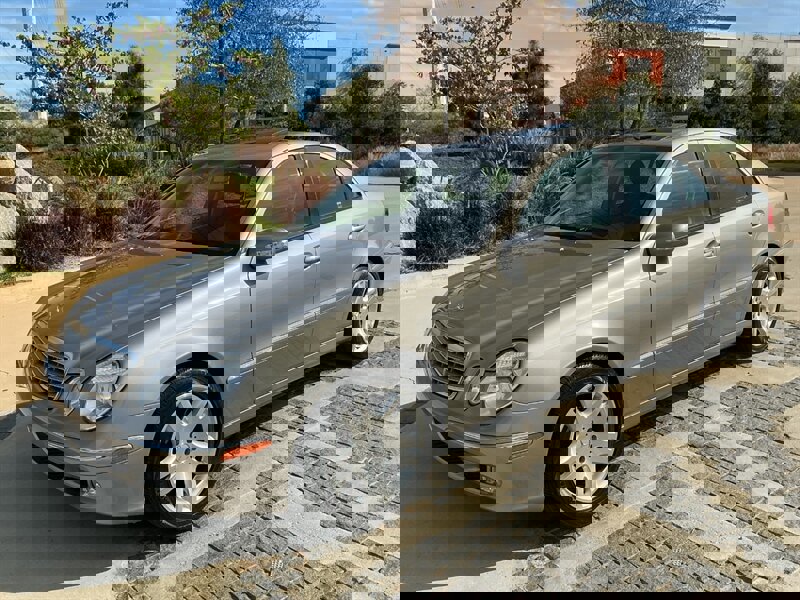 Used 2003 Mercedes-Benz E 500 Sedan image 7