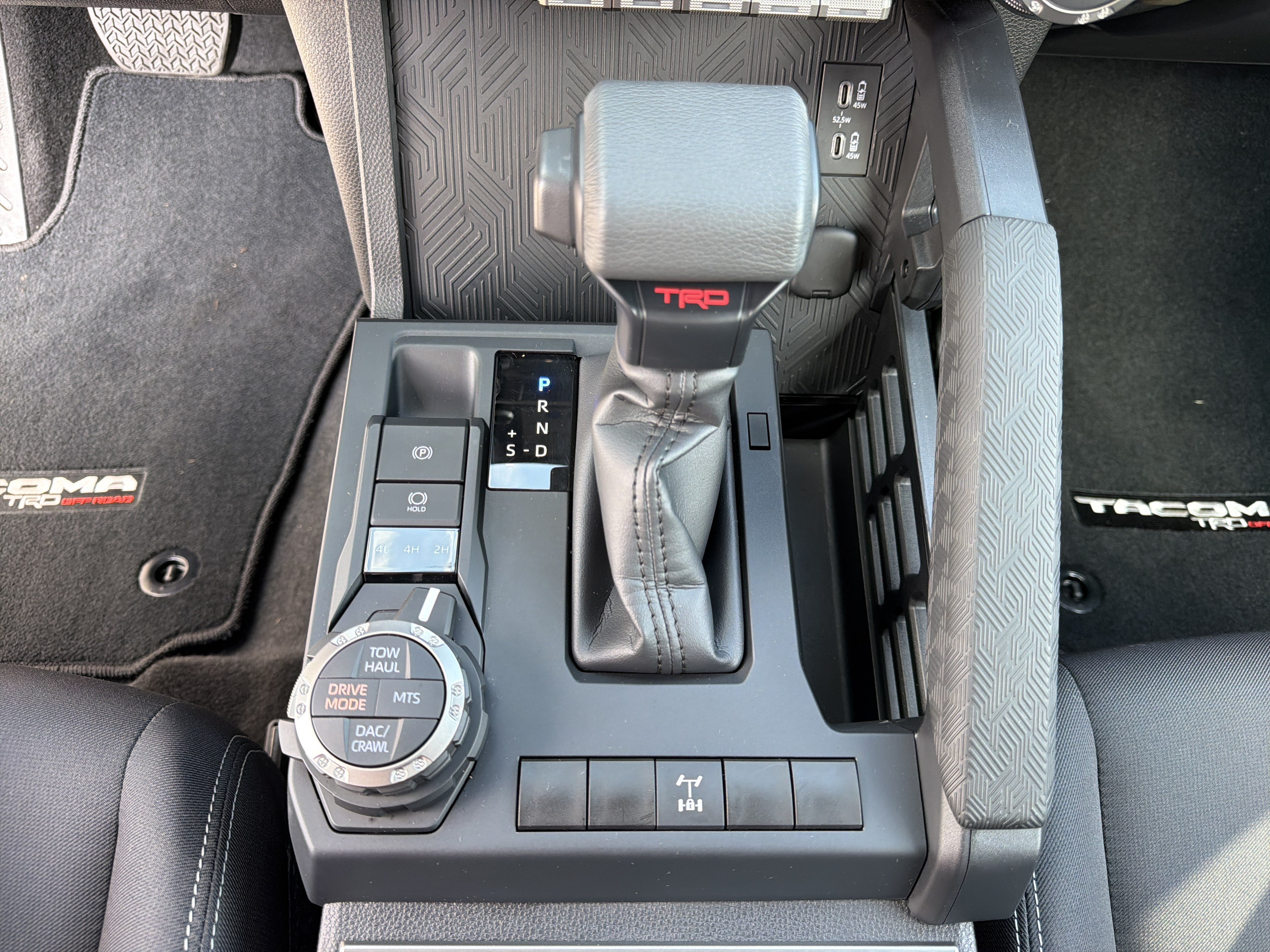 Used 2025 Toyota Tacoma TRD Off-Road AWD/4WD image 30