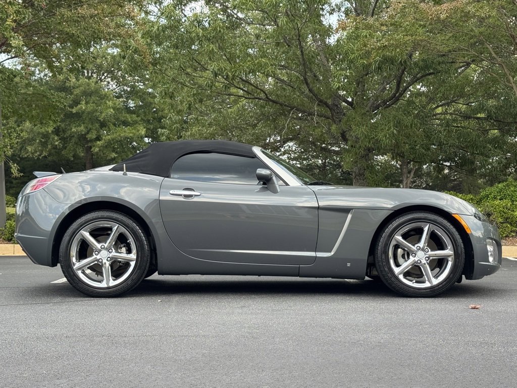 Used 2008 Saturn Sky Red Line image 2