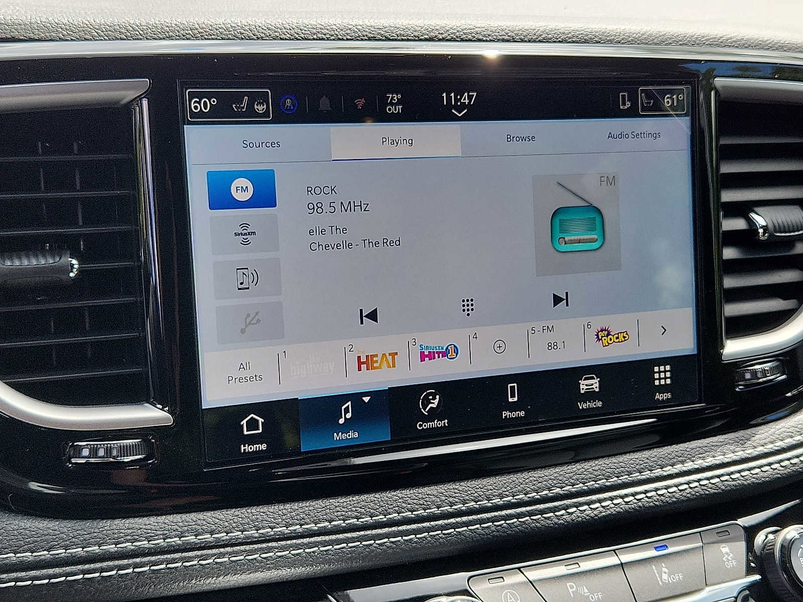 New 2026 Chrysler Pacifica Select image 12