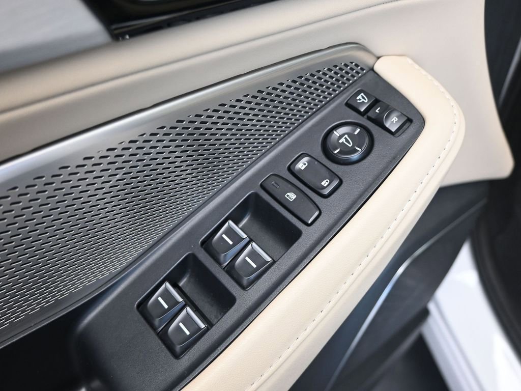 Used 2023 Acura MDX FWD w/ Technology Package image 26