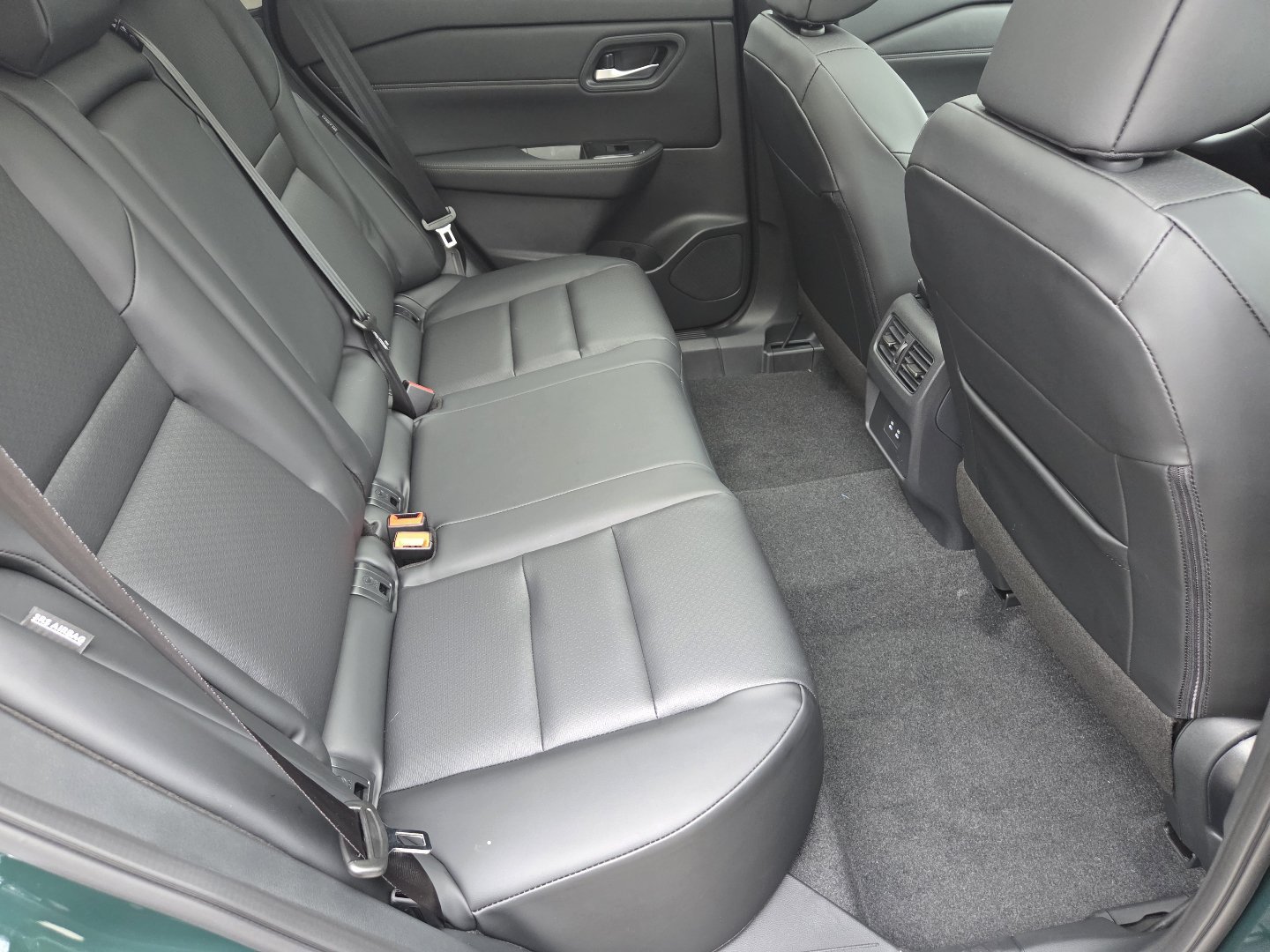 New 2026 Nissan Rogue Dark Armor AWD/4WD image 25