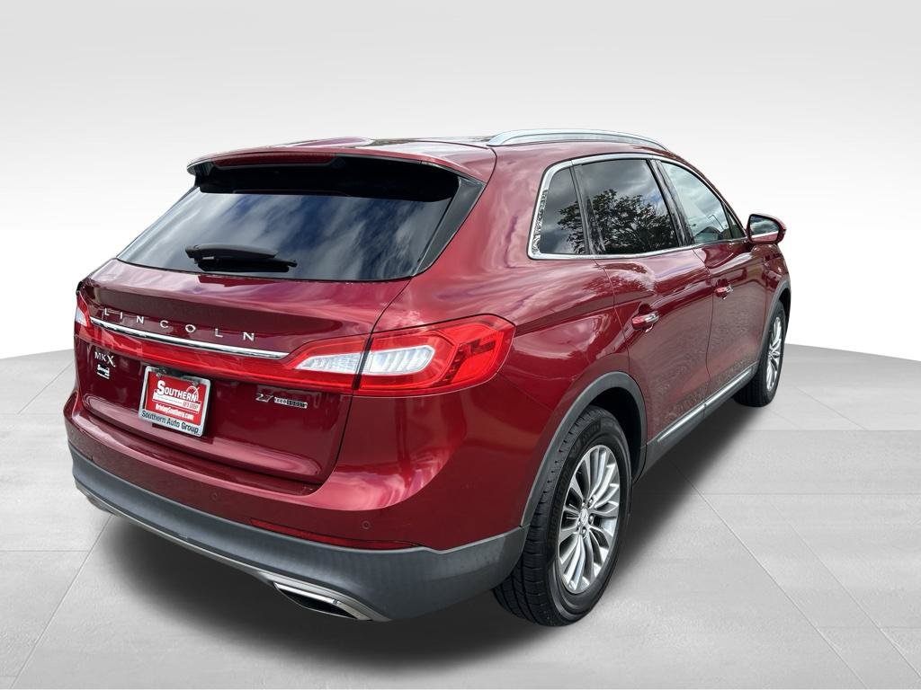 Used 2016 Lincoln MKX Select w/ Select Plus Package FWD image 5