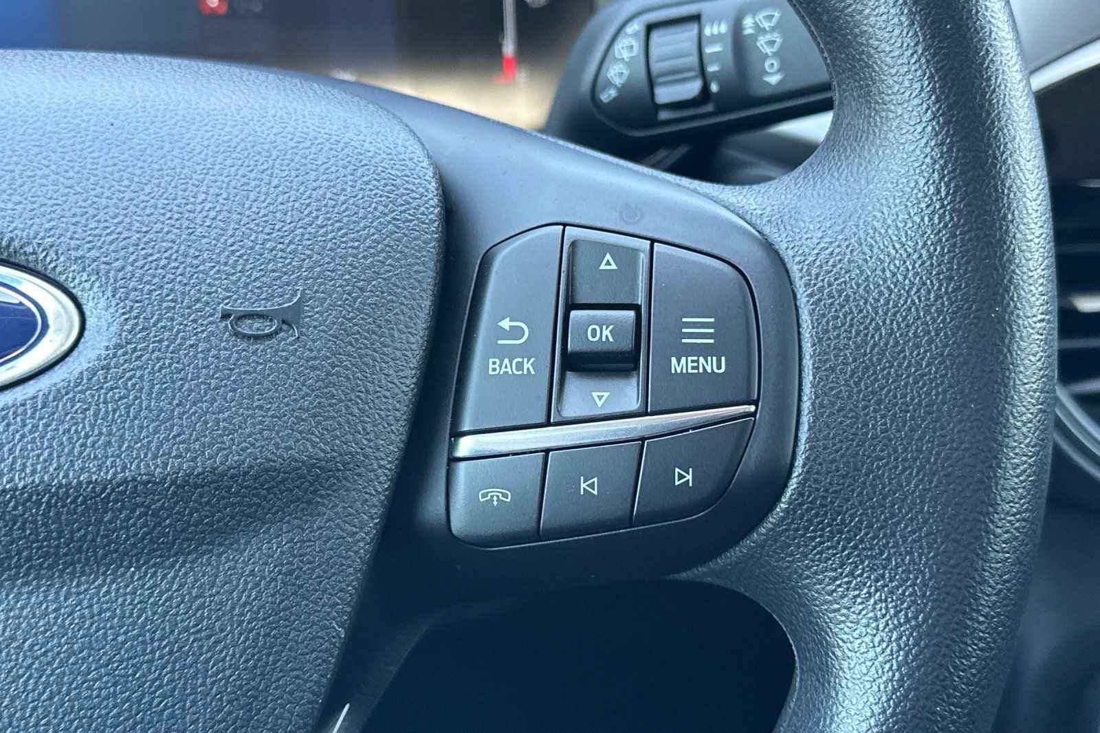 Used 2025 Ford Escape Active AWD/4WD image 31