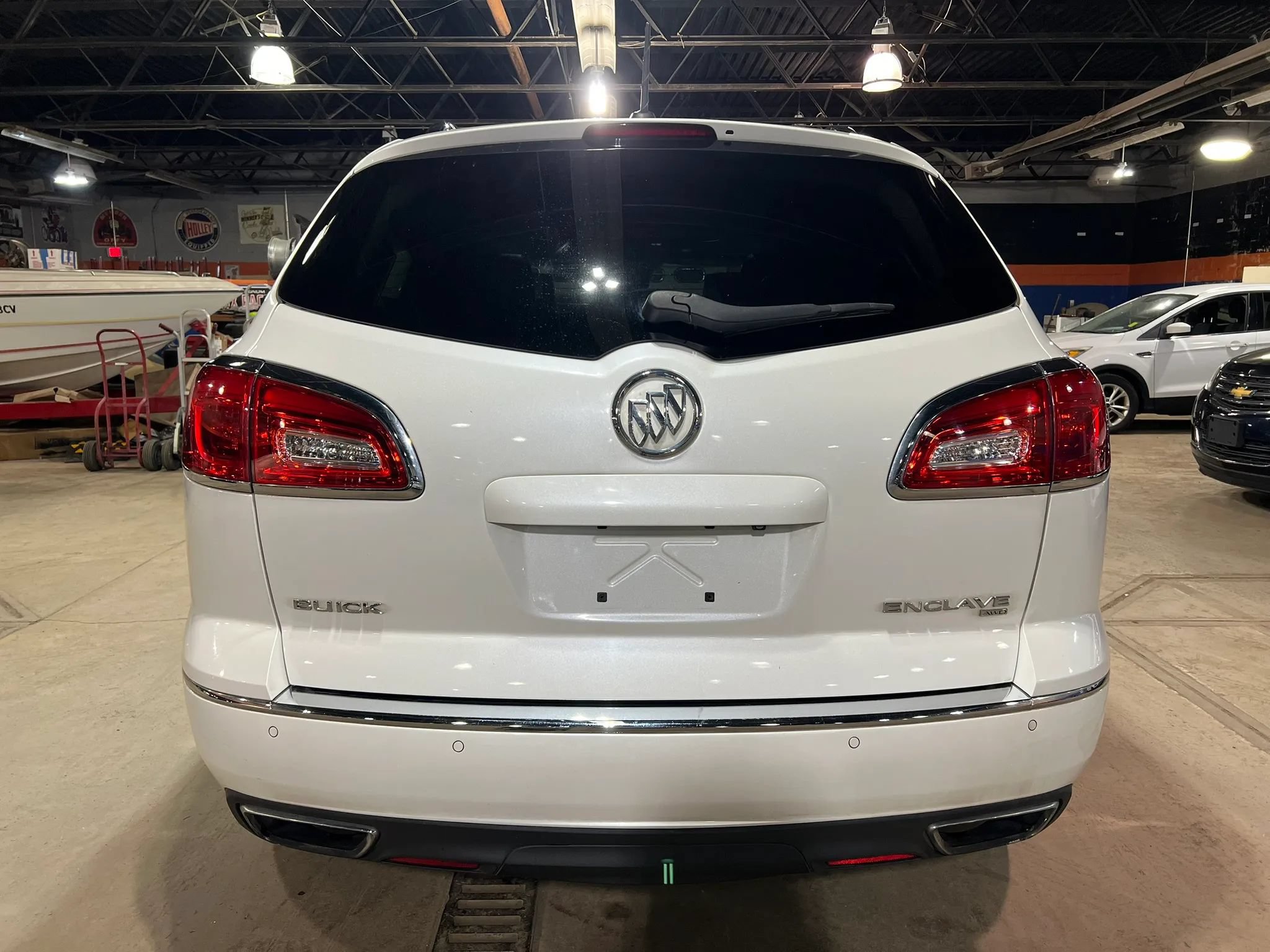 Used 2017 Buick Enclave Premium w/ Experience Buick Package AWD/4WD image 4