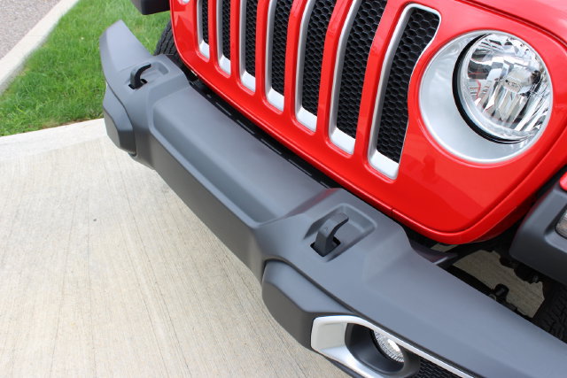 Used 2022 Jeep Wrangler Unlimited Sahara AWD/4WD image 7